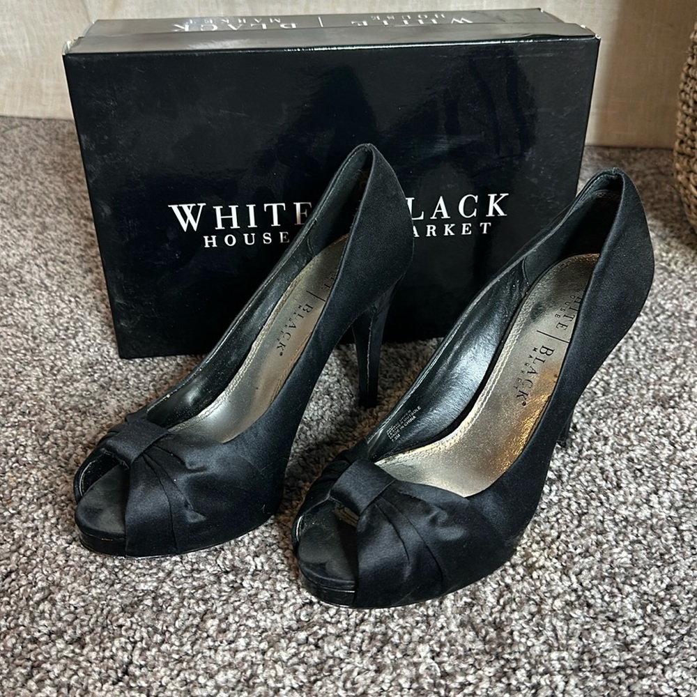 White House Black Market heals